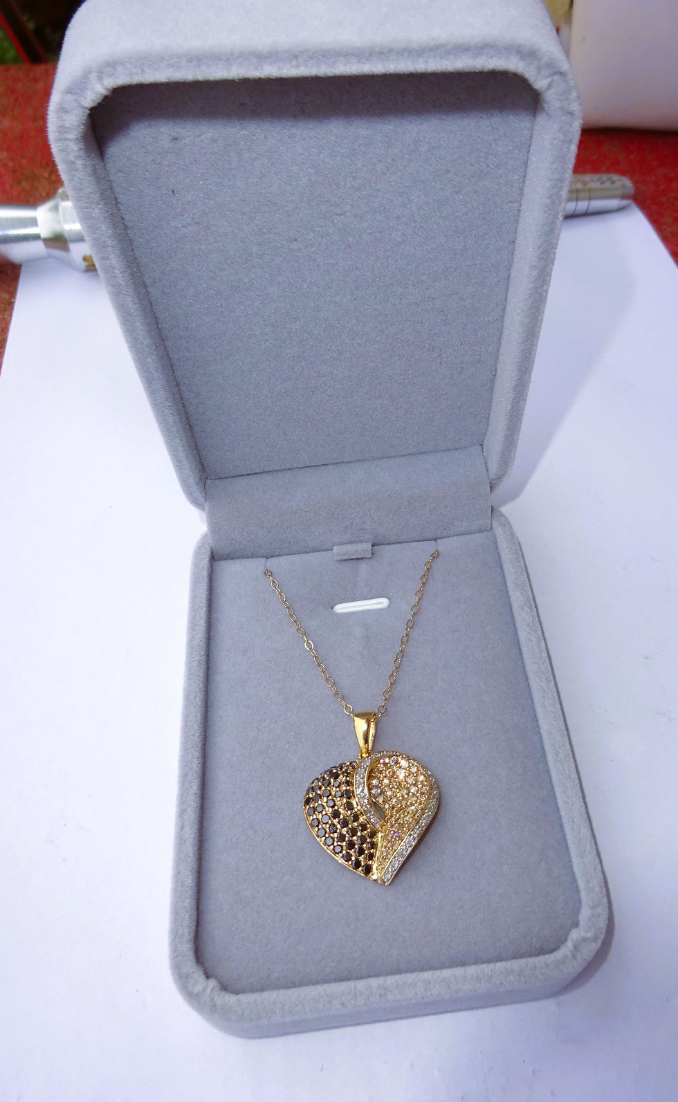 Thumbnail: Large 9ct Gold 1.63ct Multi Coloured Diamond Heart Pendant Necklace, 16"