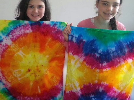 What makes Tie Dyeing so much Fun?