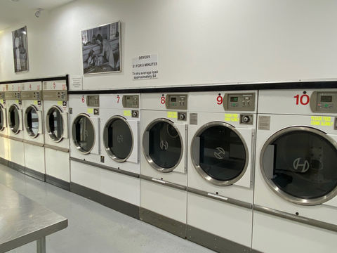 champion lakes laundromat