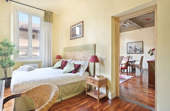 NaturArte Travel Il Porcellino Luxury Apartment in Florence city center