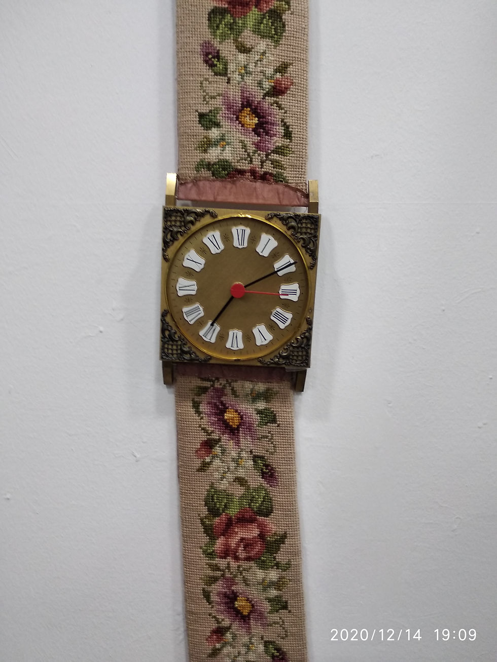 Thumbnail: Επισκευάζουμε επώνυμα και όχι ρολόγια κάθε τύπου