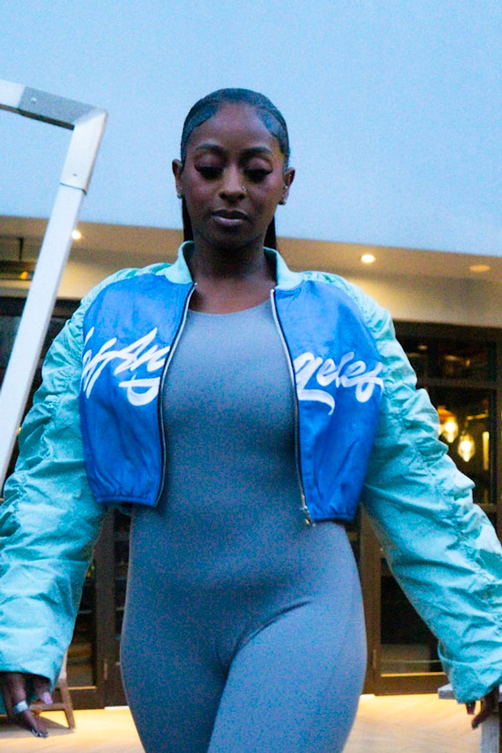 Thumbnail: LA’Bomber