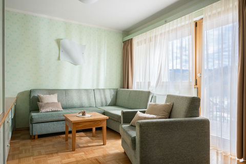 Spalnica družinskega apartmaja Terme Snovik — Tadej Škofic, fotograf