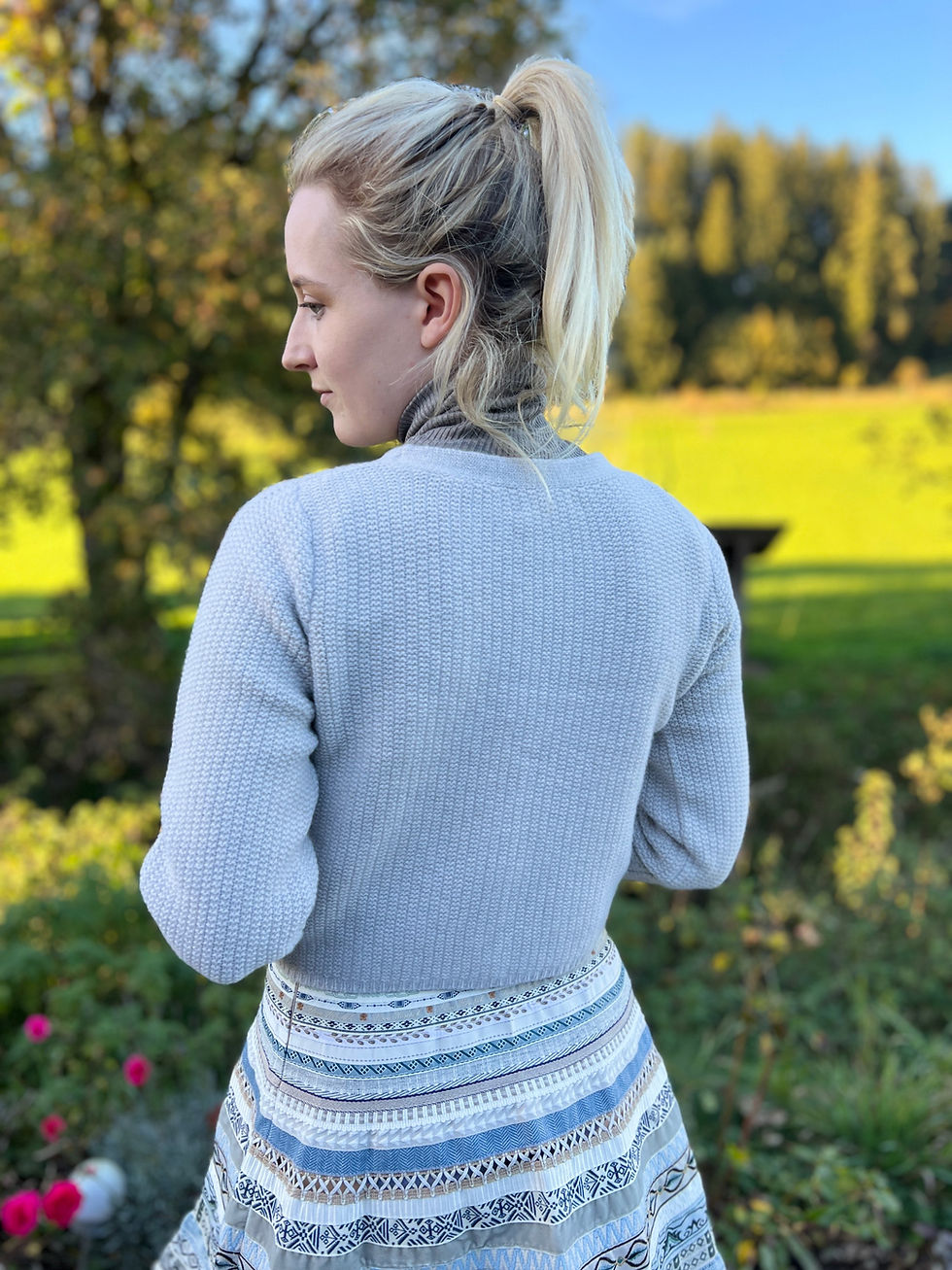 Miniaturbild: Kurze Strickjacke „beige“