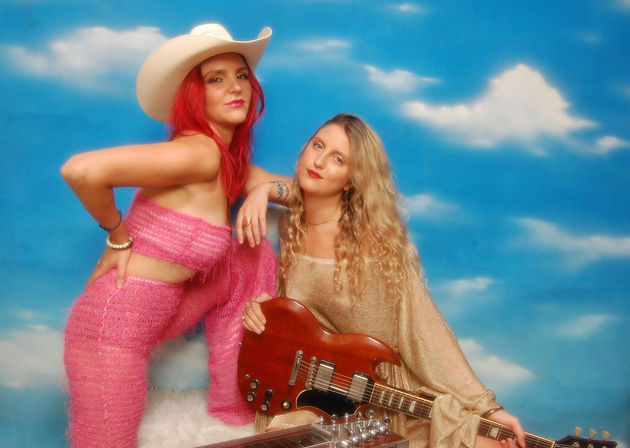 Katie-And-Andrea-Acid-Americana-Pedal-St