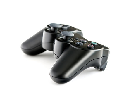 Electronic Arts buys way into Israeli gaming