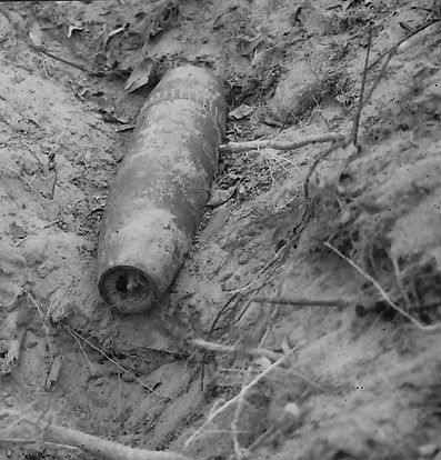 8-Klick Ville Disarmed Booby Trap 105 Rd.jpg