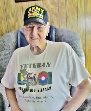 Cliff in T shirt.jpg