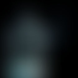 مسجونة في قفص