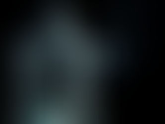 مسجونة في قفص