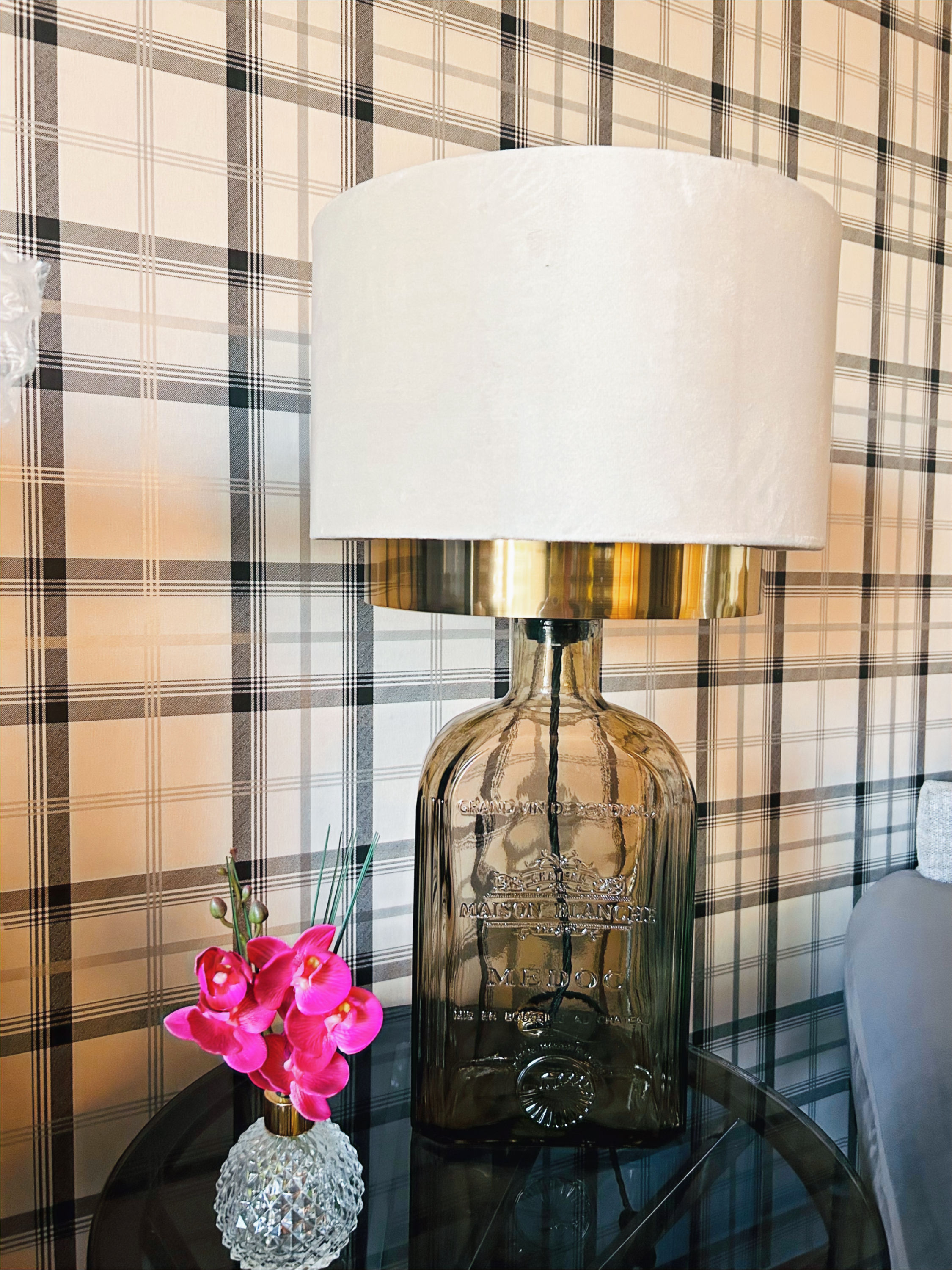 Maison Blanche Hand-Crafted Table Lamp