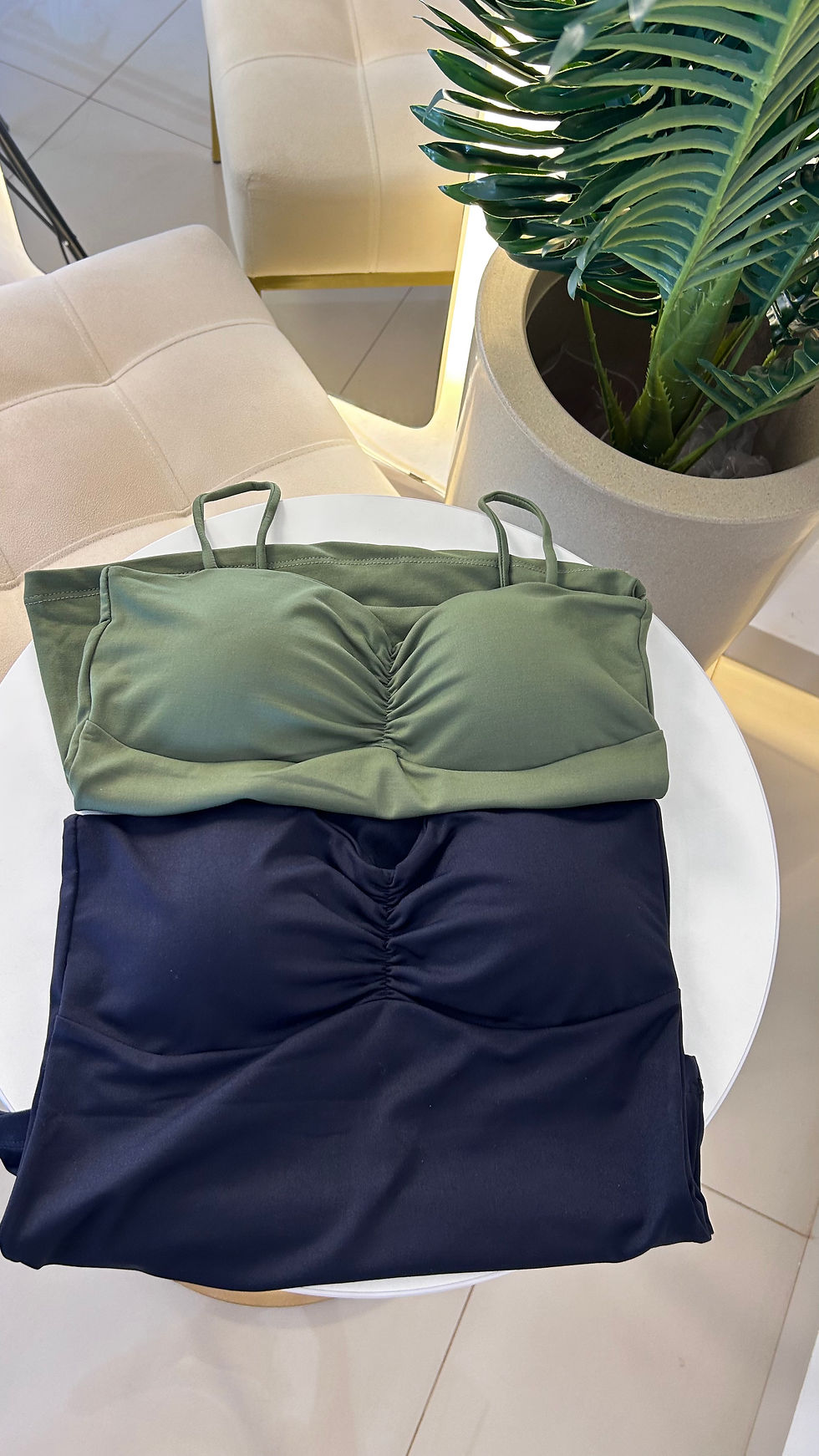 Miniatura: REGATA LARA CROCO