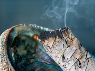 Creating a Sacred, High-Vibe Living Space: How to Cleanse Your Home’s Energy Using Crystals and Sage