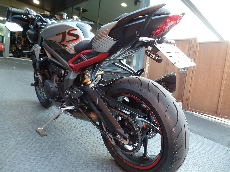 Miniature : triumph street triple 765cm³ abs RS ohlins akra 2023