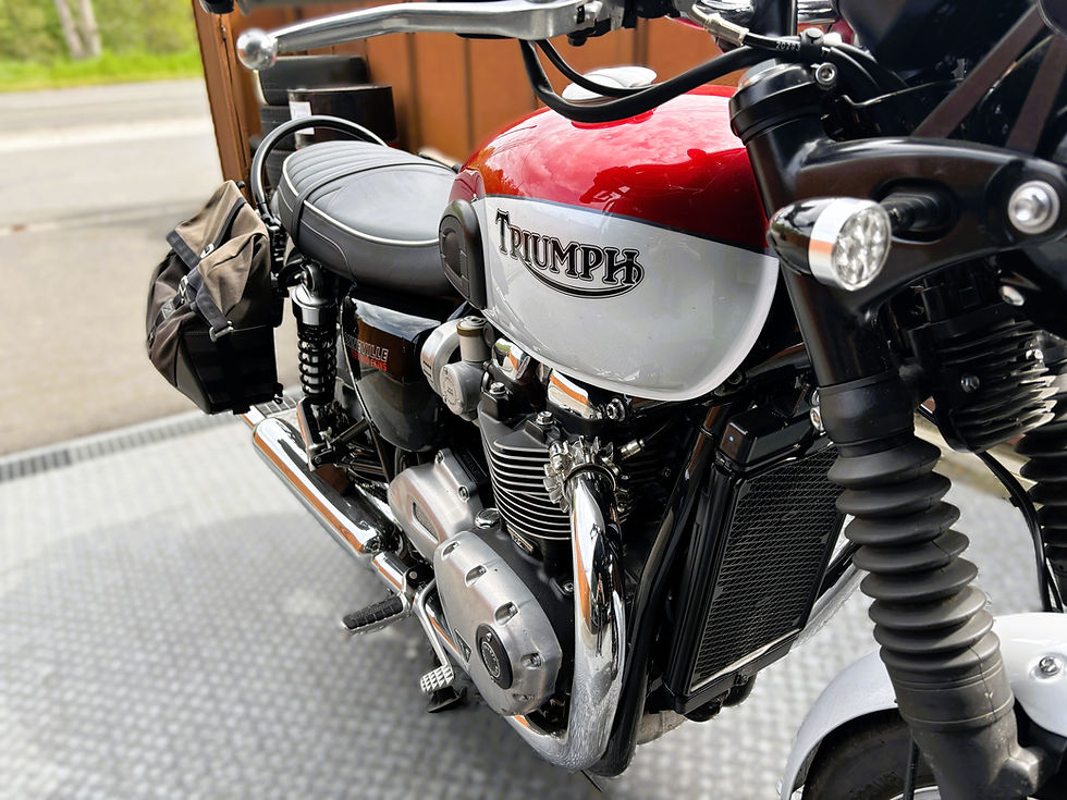 Miniature : Triumph bonneville 1200cm3 Bud Ekins 09/2020 9812km gar 1,2,3ans JHB