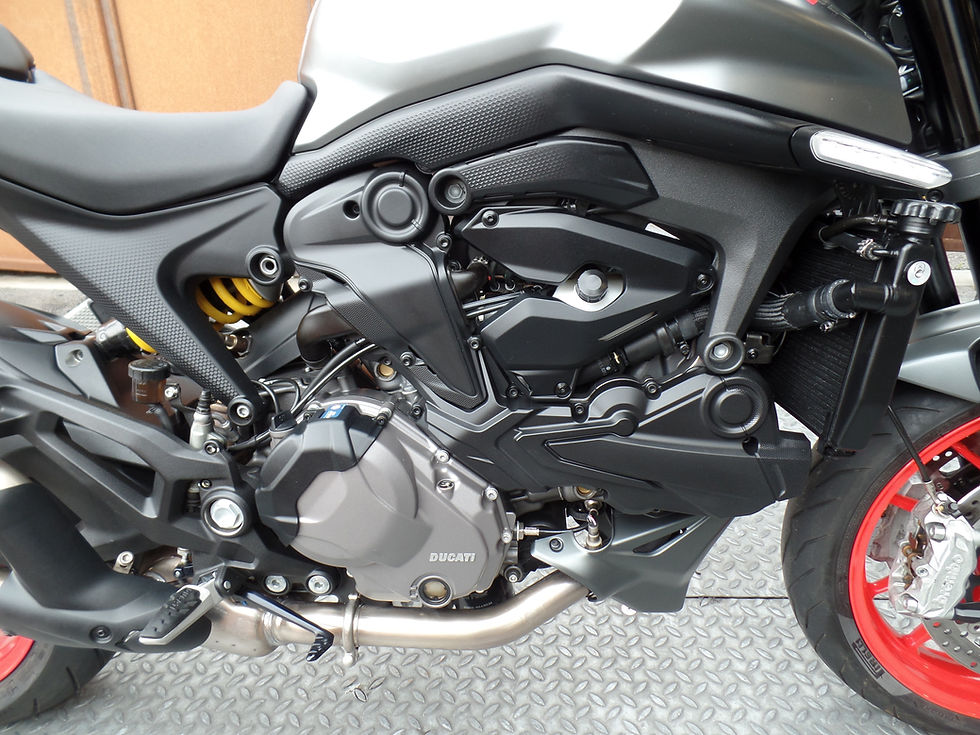 Miniature : ducati 937cm³ abs 111cv 2021 akra shifter garantie 1.2.3ans