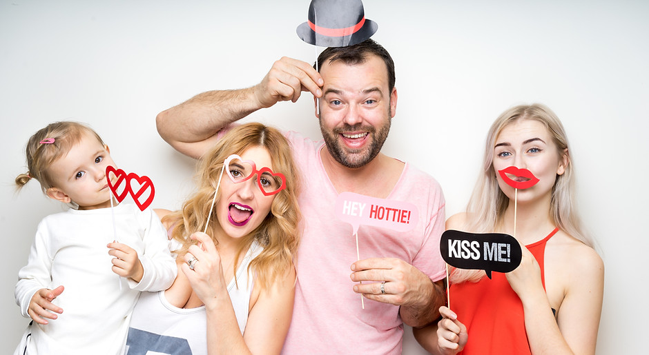 Family Photobooth Photoshoot
