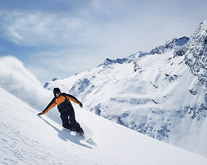 Snowboarder