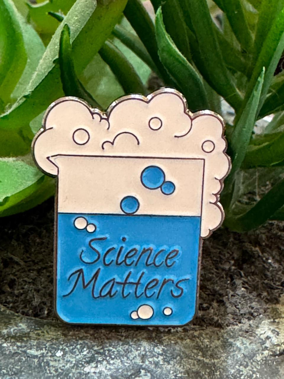 Pin para solapa: La ciencia importa