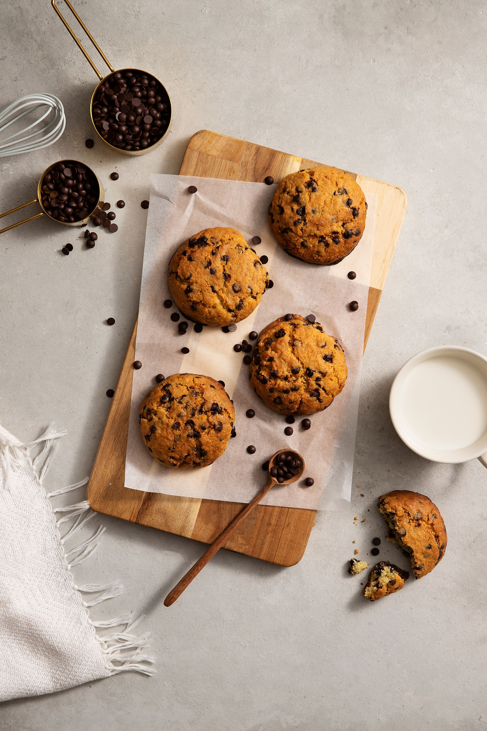 chocolate-chips-cookies-arrangement-top-view.jpg