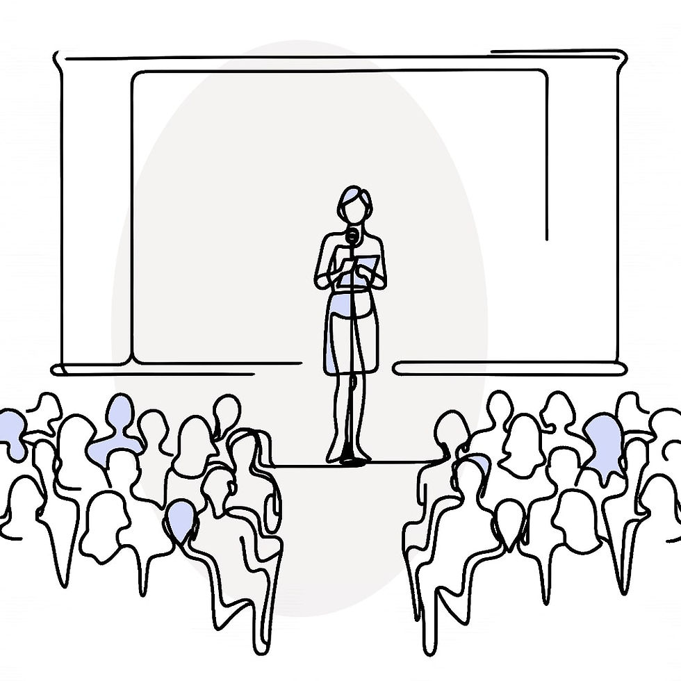 מרצה מעבירה הרצאה בפני קהל