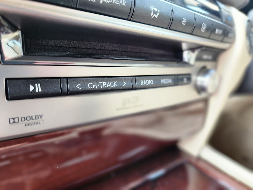 縮圖：2013 Lexus LS460L LWB 4600C.C.