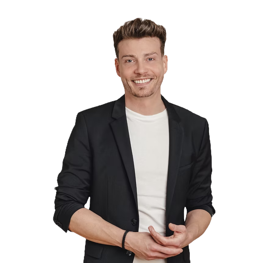 Daniel ohne Hintergrund_edited (2)_edited.png
