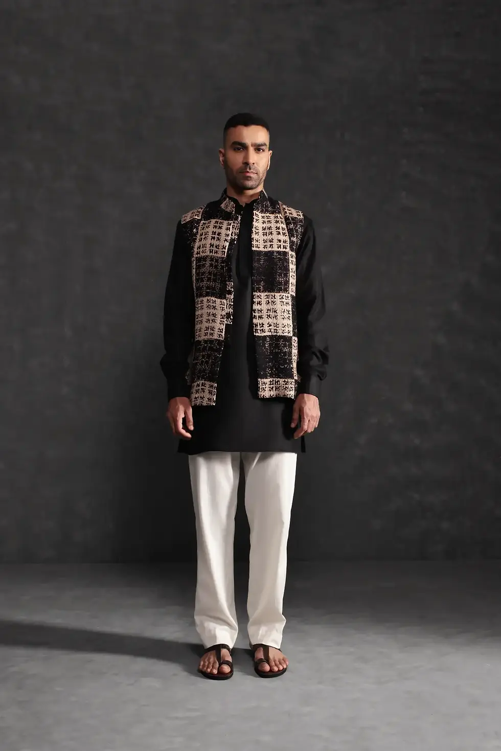 Thumbnail: Plain Kurta with Japanese Jungle Bandi Set