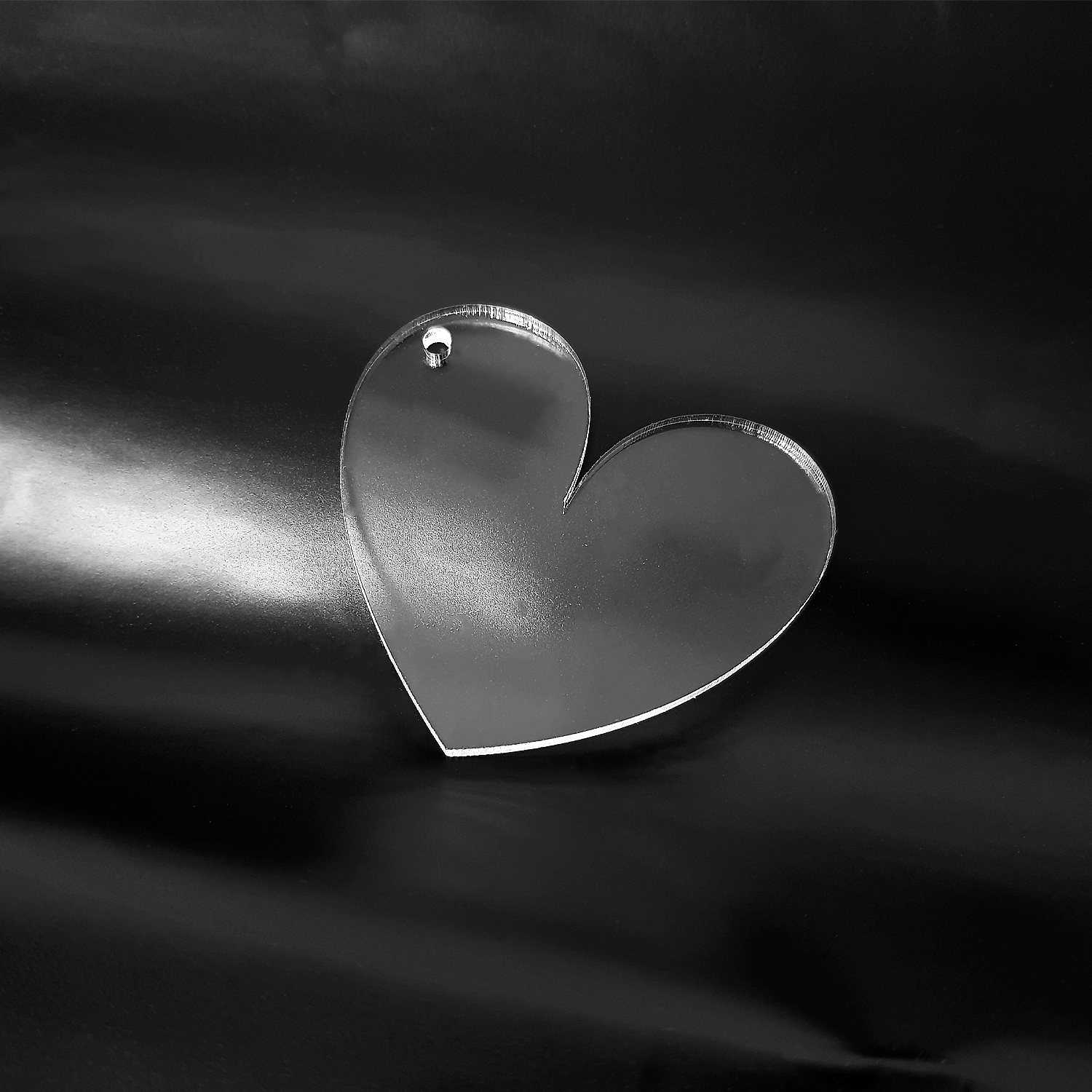 Llaveros Acrílico Corazón 6cm sin Herraje (paquete 20)