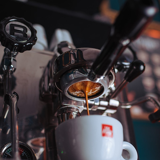 Coffee Master Course. Barista meets Mechanic