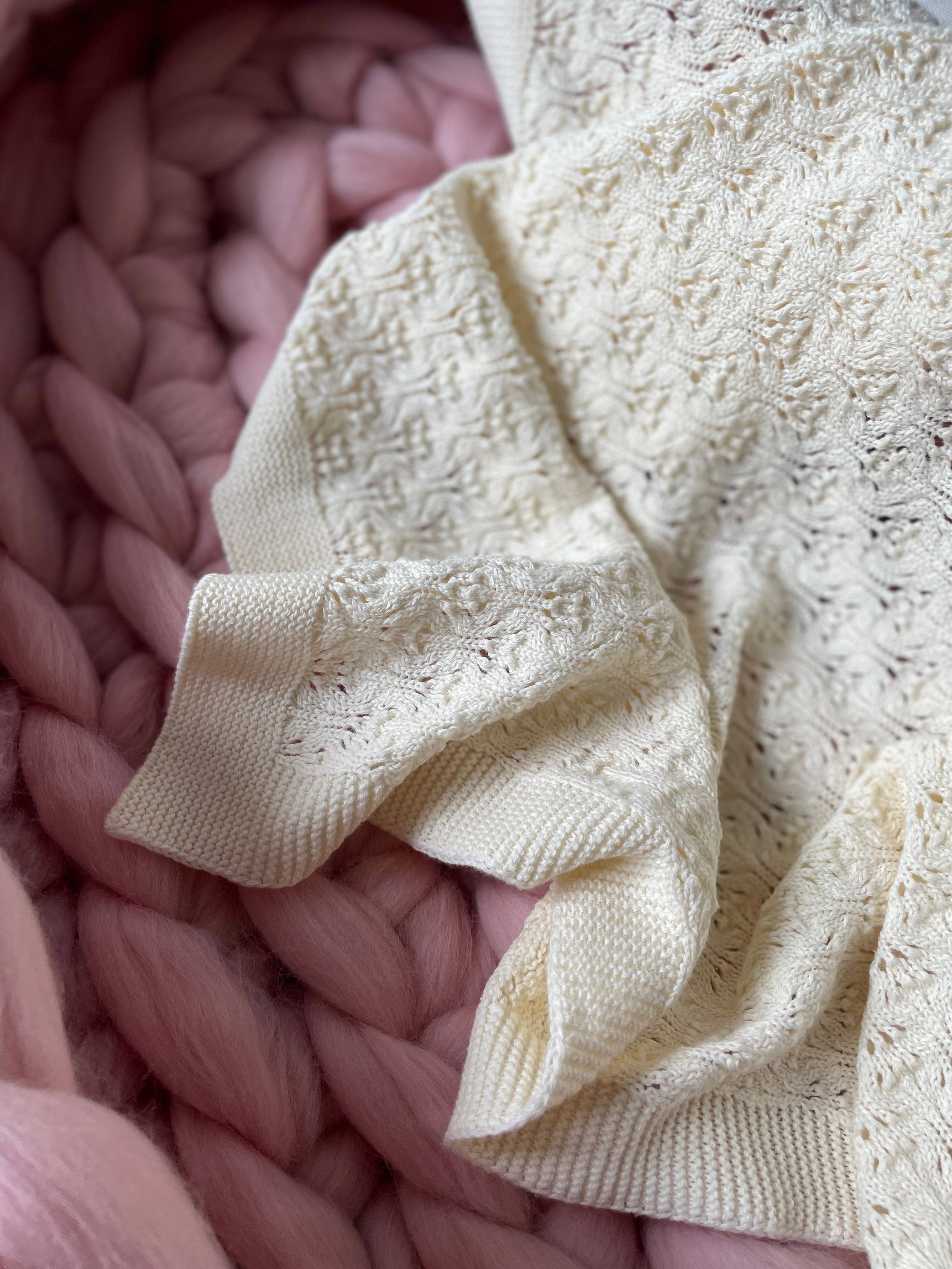 Ažurková deka Bloom