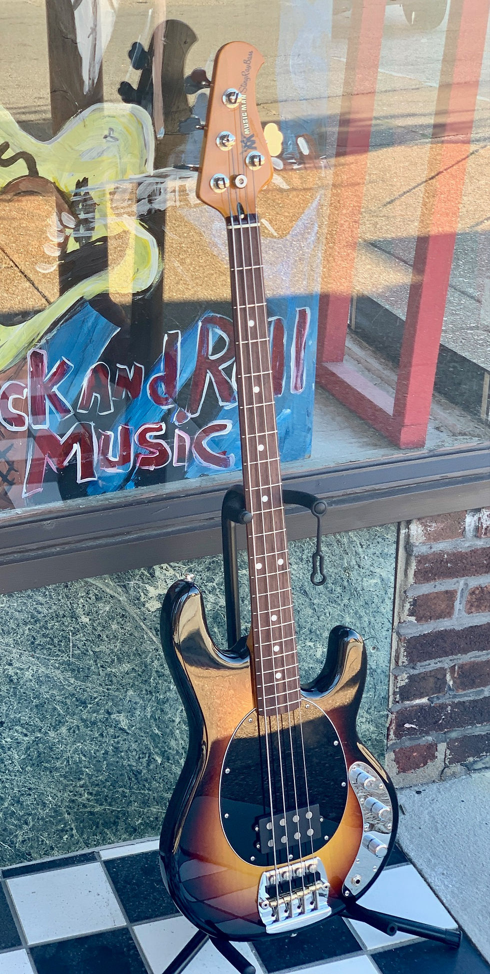Thumbnail: 2025 Ernie Ball MusicMan Stingray Pino Palladino