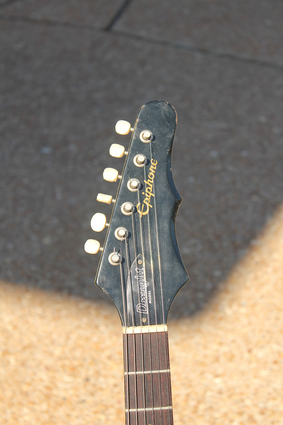 Thumbnail: 1965 Epiphone "Dwight" Coronet