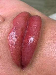 LIP BLUSH