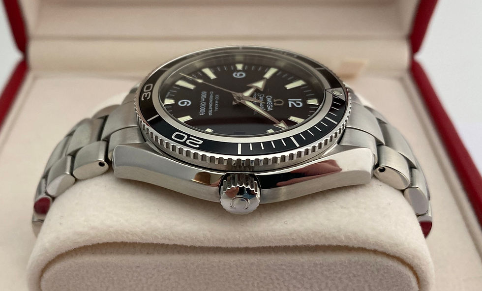 Thumbnail: Omega Seamaster Planet Ocean Black 42mm 2201.50.00 crown