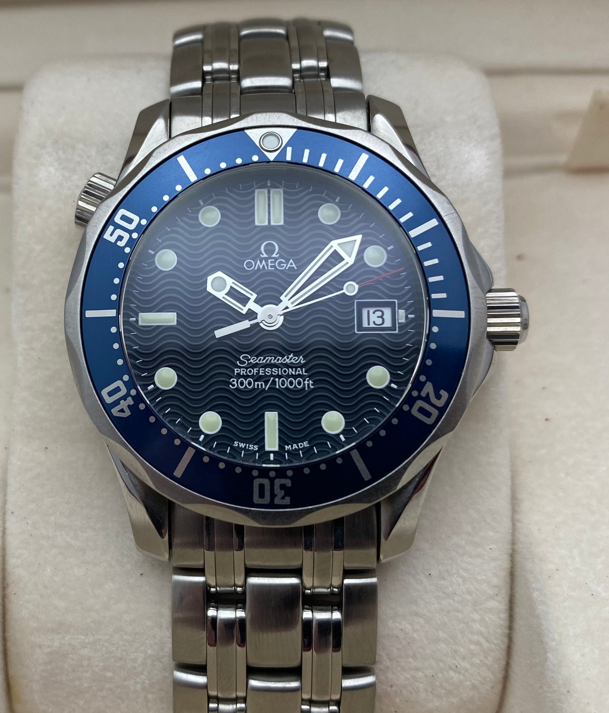 Omega Seamaster Midsize Quartz Blue 36mm 2561.80.00