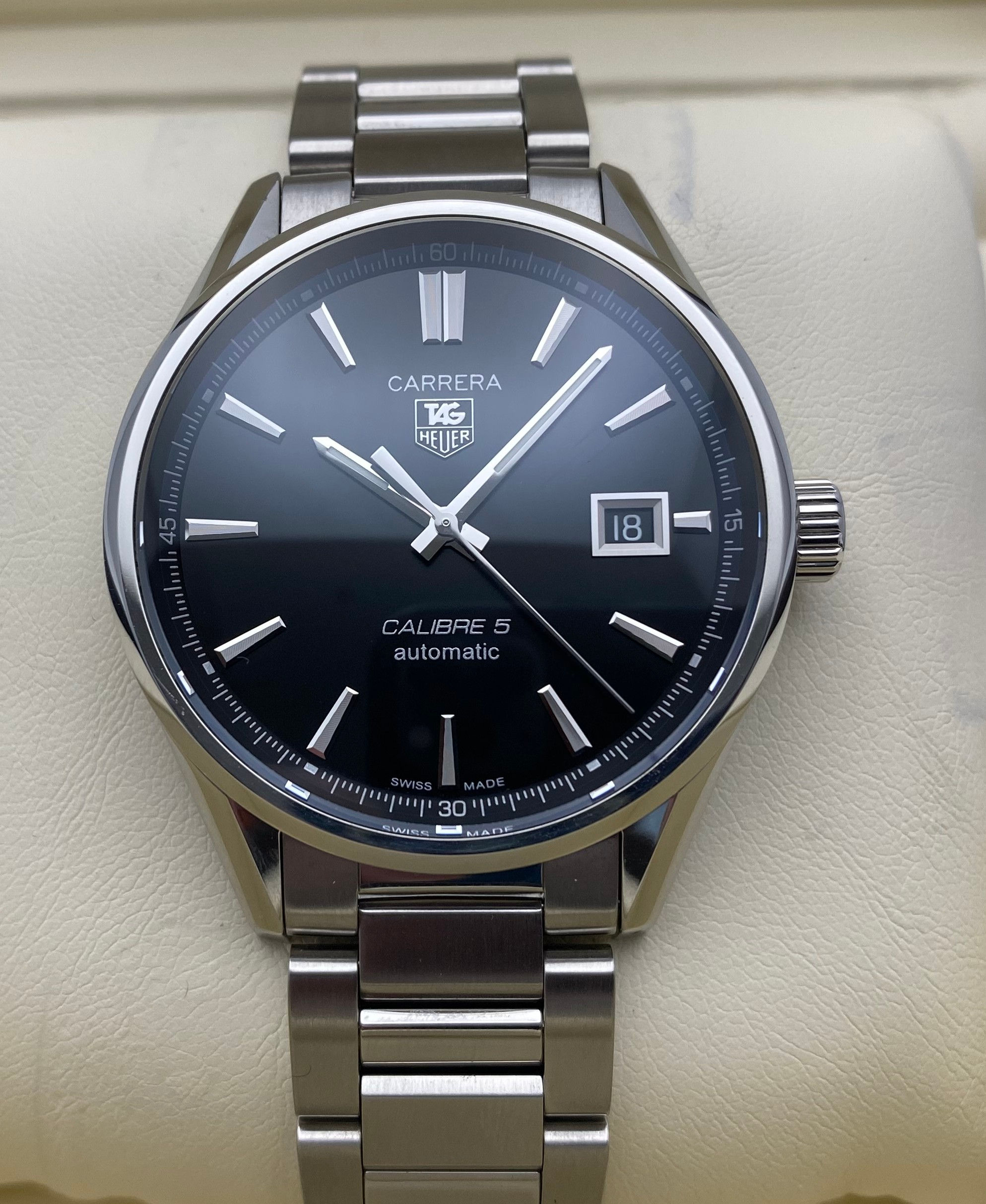 Tag Heuer Carrera Calibre 5 Date 39mm Black WAR211A