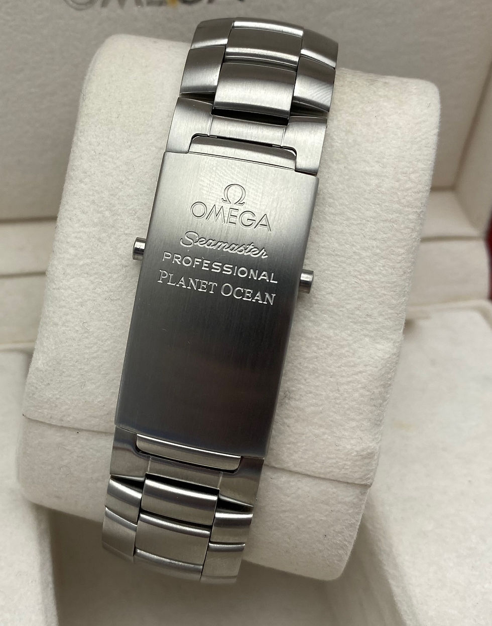 Thumbnail: Omega Seamaster Planet Ocean Clasp