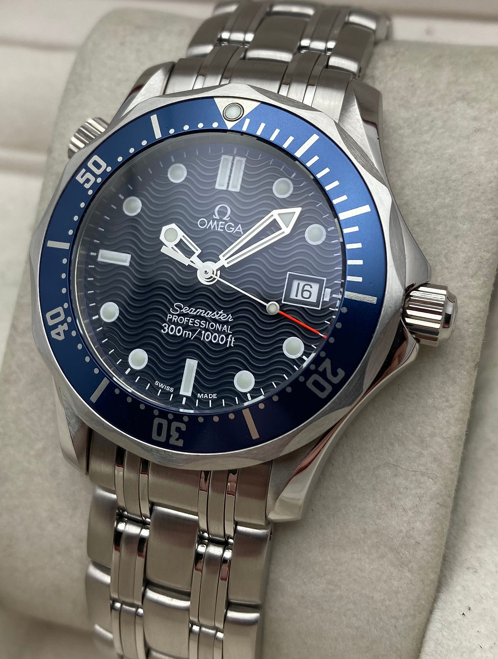 Thumbnail: Omega Seamaster Midsize Quartz Watch Blue 36mm 2561.80.00