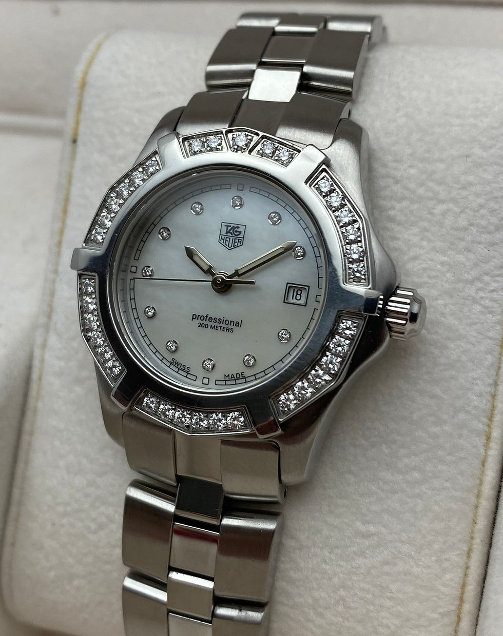 Tag Heuer 2000 Exclusive Full Diamond Ladies Watch 28mm WN131J