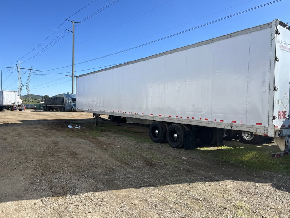 Thumbnail: 2006 Strick Dry Van - (5716) - Air Ride * Legal Brakes * Plywood Interior Lining