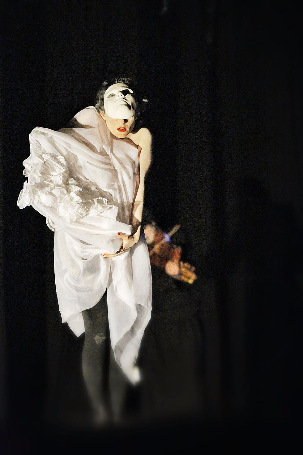 Movement portrait of Greice Arthuso.
