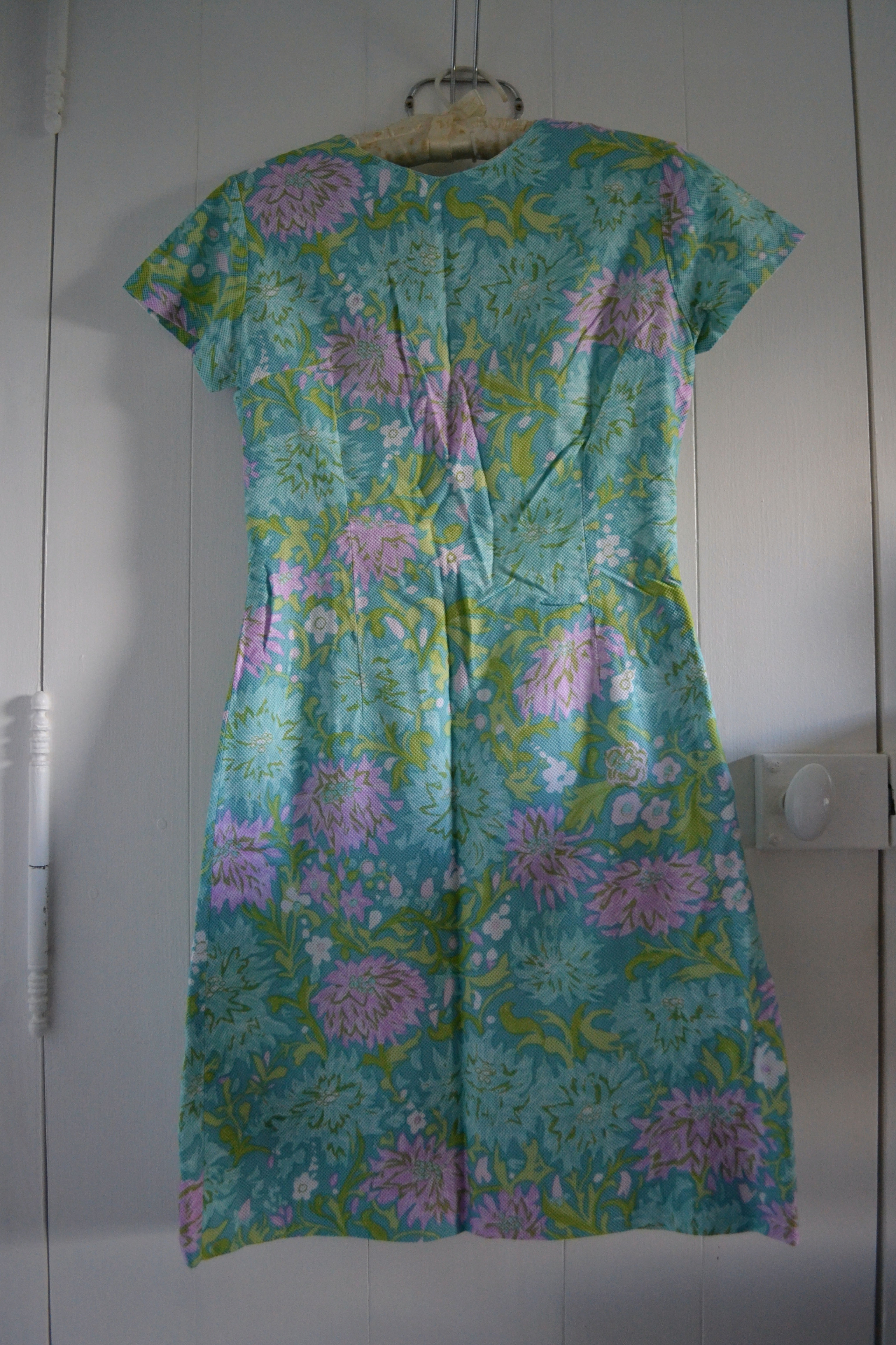 Robe fleurie pastel 1960s