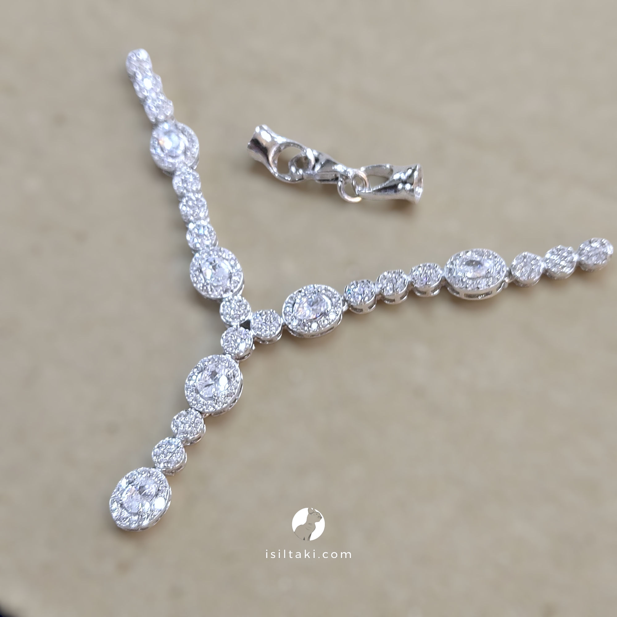 Drope Baget İnci Kolye Ucu ve Kilit