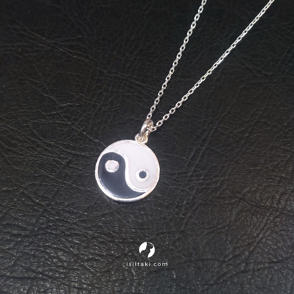 Ying Yang Kolye