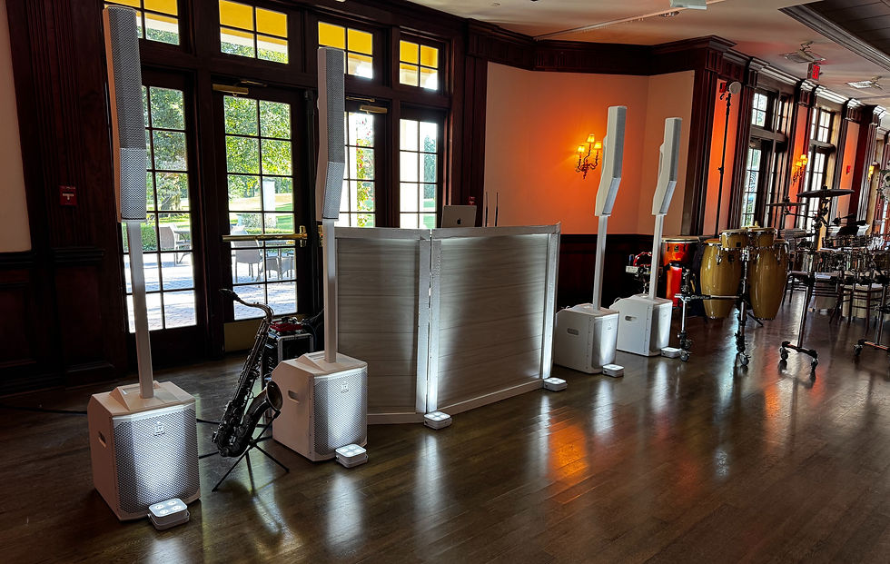 East End Entertainment DJ Hybrid Hamptons White Booth