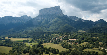 Mont aiguille drone.jpeg