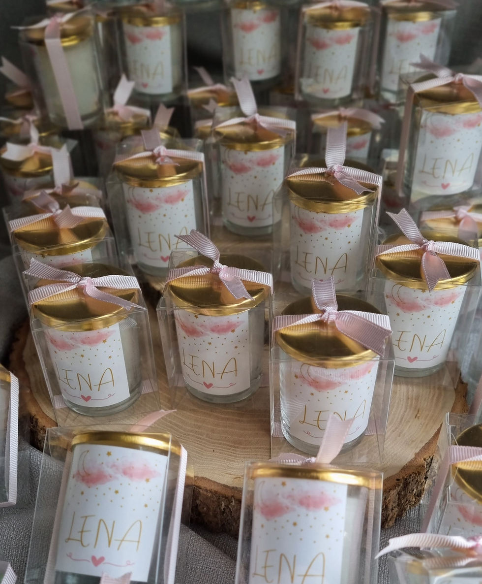 Küçük resim: Hediyelik Gold Kapaklı Kutulu Shot Bardak Mum Pembe Kurdele