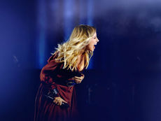 Last tickets! Lara Fabian ends her 2026 tour in Brussels in November