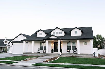 Exterior photo of a modern farmhouse design.
